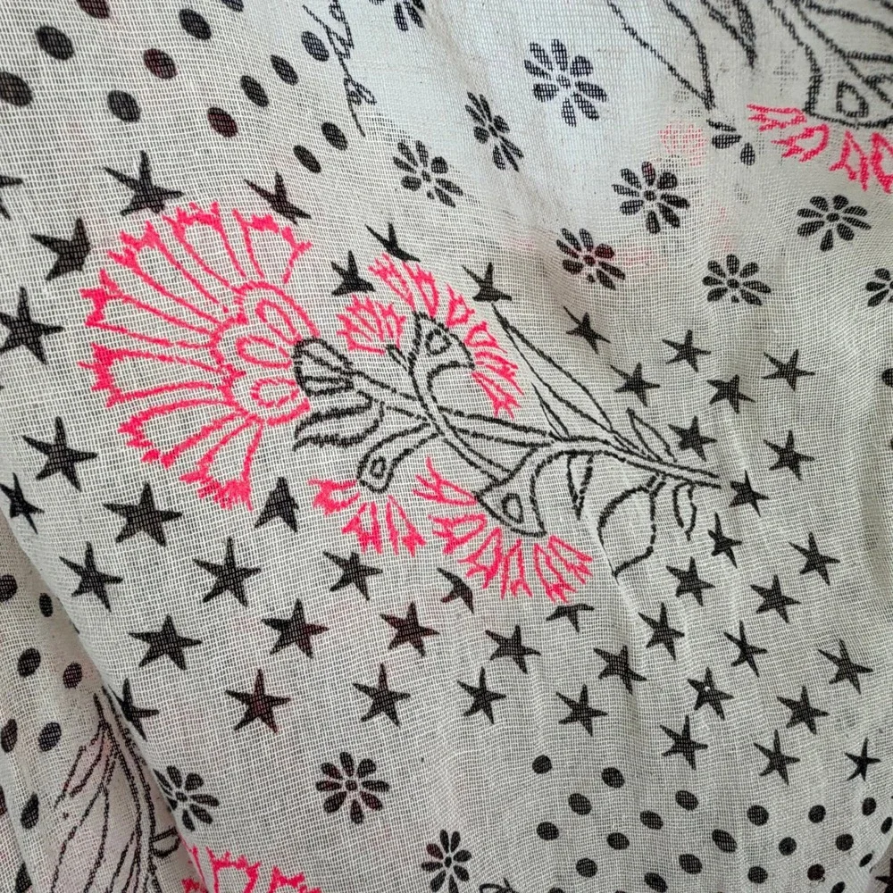 Free People Hobo Bag Euro Summer Cream Pink Floral Star Boho Slouchy Tote Beach